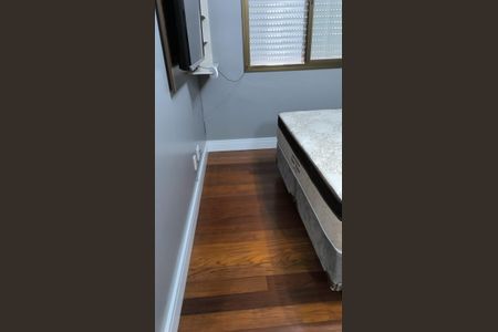 Apartamento à venda com 2 quartos, 76m² em Menino Deus, Porto Alegre