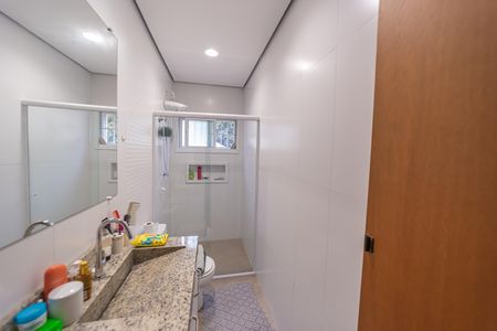 Casa à venda com 90m², 2 quartos e 2 vagasBanheiro do Quarto 2