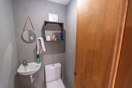 Casa à venda com 90m², 2 quartos e 2 vagasBanheiro 2