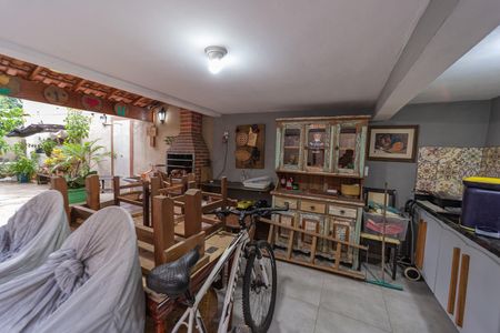Casa à venda com 90m², 2 quartos e 2 vagasÁrea gourmet