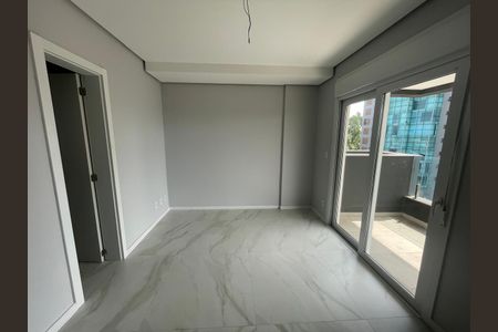Apartamento à venda com 140m², 3 quartos e 2 vagasSemi suíte 1