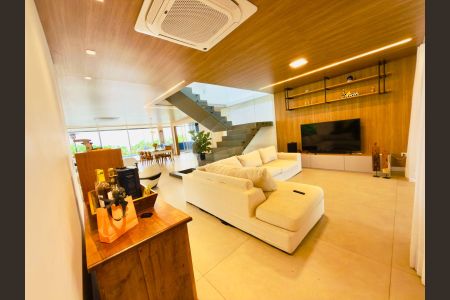 Sala de casa de condomínio à venda com 4 quartos, 385m² em Colinas da Anhanguera, Santana de Parnaíba