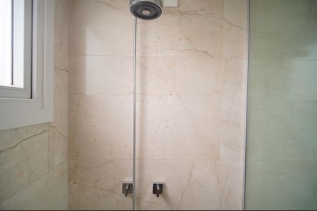 Apartamento à venda com 140m², 3 quartos e 2 vagasBanheiro da Suíte 2 e 3