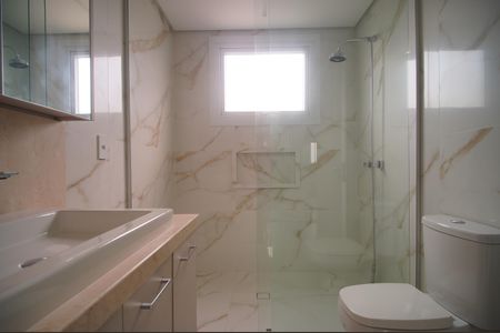 Apartamento à venda com 140m², 3 quartos e 2 vagasBanheiro da Suíte 1