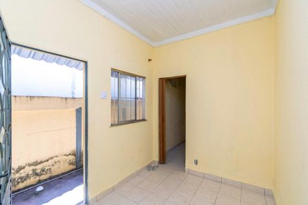 Casa para alugar com 1 quarto, 70m² em Olaria, Rio de Janeiro