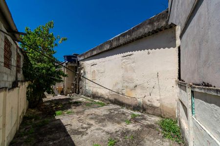 Casa para alugar com 70m², 1 quarto e 1 vagaQuintal