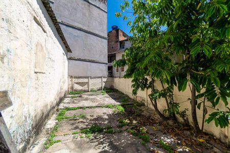 Casa para alugar com 70m², 1 quarto e 1 vagaQuintal