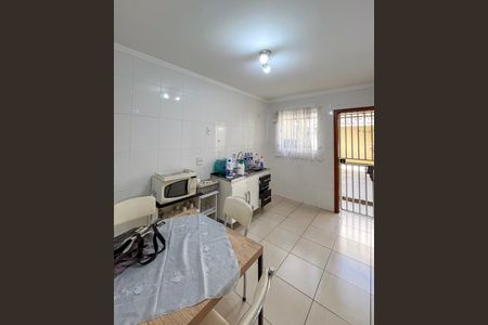 Casa para alugar com 250m², 2 quartos e 1 vagaCozinha