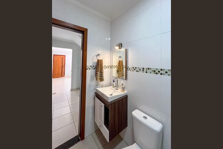 Casa para alugar com 250m², 2 quartos e 1 vagaBanheiro