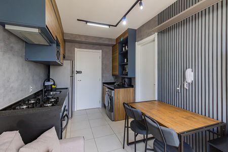 Sala/Cozinha de apartamento para alugar com 1 quarto, 30m² em Jardim Caravelas, São Paulo