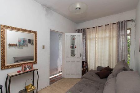 Casa à venda com 2 quartos, 100m² em Vila Nivi, São Paulo