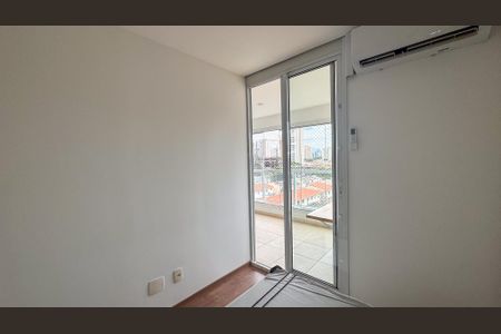 Quarto de apartamento à venda com 1 quarto, 45m² em Brooklin, São Paulo