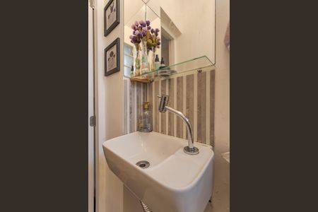 Apartamento para alugar com 114m², 3 quartos e 1 vagaLavabo