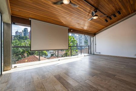 Sala de casa à venda com 3 quartos, 180m² em Vila Madalena, São Paulo