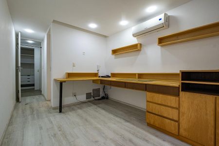 Casa para alugar com 180m², 3 quartos e 2 vagasSuíte 2
