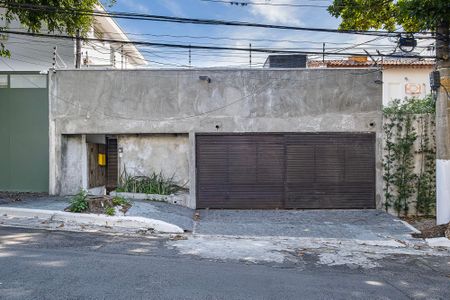 Casa para alugar com 180m², 3 quartos e 2 vagasFachada