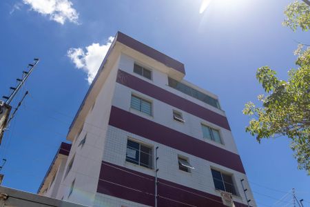 Apartamento à venda com 63m², 3 quartos e 1 vaga Apartamento à venda com 63m², 3 quartos e 1 vagaFachada