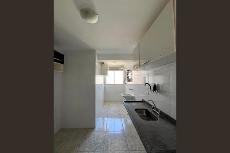 Apartamento à venda com 64m², 3 quartos e 2 vagasCozinha