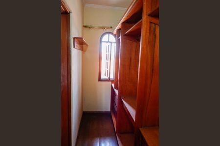 Casa à venda com 221m², 3 quartos e 4 vagasCloset da suíte 3