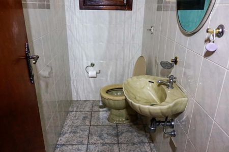 Casa à venda com 221m², 3 quartos e 4 vagasLavabo