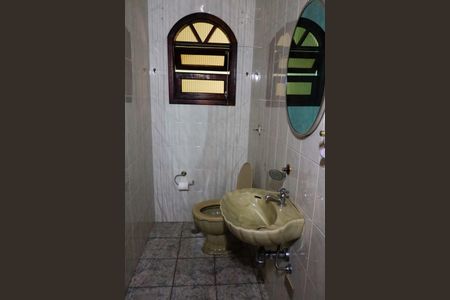 Casa à venda com 221m², 3 quartos e 4 vagasLavabo