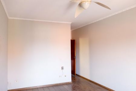 Casa à venda com 221m², 3 quartos e 4 vagasQuarto 3 - Suíte