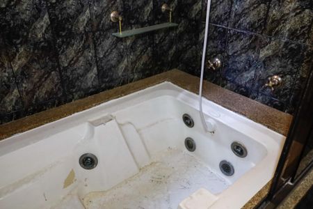 Casa à venda com 221m², 3 quartos e 4 vagasBanheiro da Suíte 3