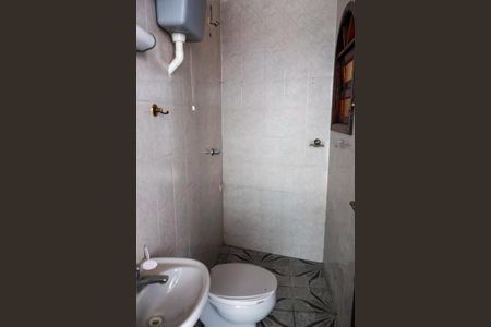 Casa à venda com 221m², 3 quartos e 4 vagaslavabo 2