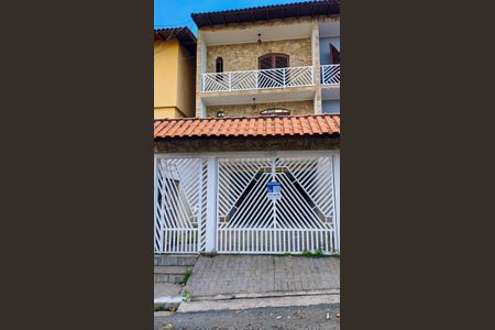 Casa à venda com 221m², 3 quartos e 4 vagasFachada