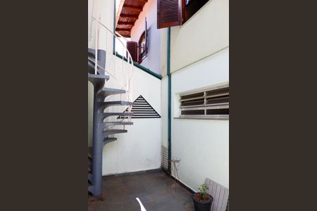 Casa à venda com 221m², 3 quartos e 4 vagasQuintal
