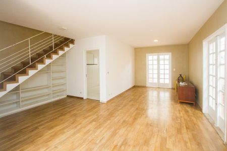 Casa para alugar com 3 quartos, 150m² em Brooklin, São Paulo