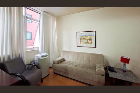 Sala de apartamento à venda com 1 quarto, 37m² em Funcionários, Belo Horizonte