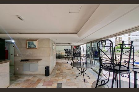 Apartamento à venda com 37m², 1 quarto e 1 vaga Apartamento à venda com 37m², 1 quarto e 1 vagaÁrea comum - Salão de festas