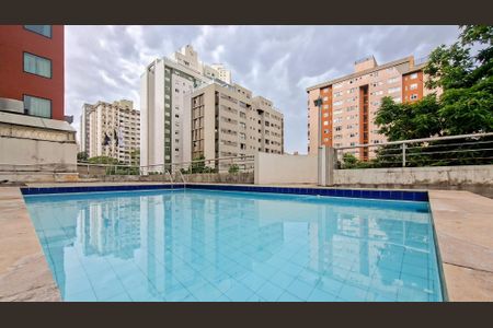 Apartamento à venda com 37m², 1 quarto e 1 vaga Apartamento à venda com 37m², 1 quarto e 1 vagaÁrea comum - Piscina