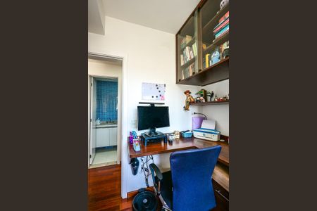 Apartamento à venda com 71m², 2 quartos e 2 vagasQuarto