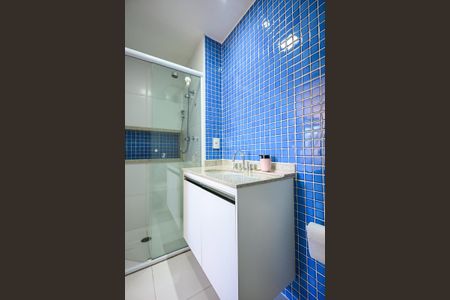 Apartamento à venda com 71m², 2 quartos e 2 vagasBanheiro Suíte 