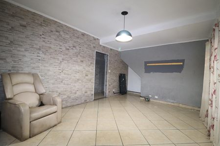 Casa à venda com 125m², 3 quartos e 2 vagasSala