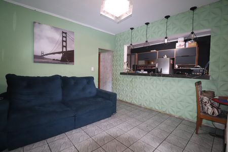 Casa à venda com 125m², 3 quartos e 2 vagasCasa 2 Sala