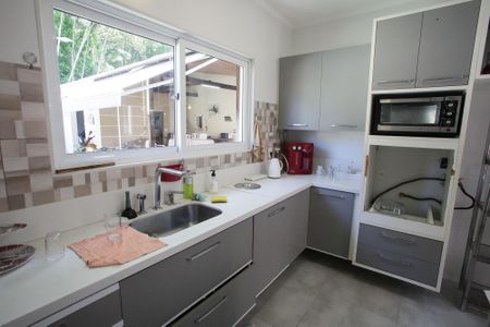 Casa para alugar com 322m², 4 quartos e 3 vagasCozinha