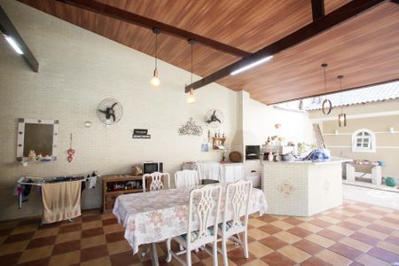 Casa para alugar com 322m², 4 quartos e 3 vagasEspaço Gourmet