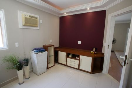 Casa para alugar com 322m², 4 quartos e 3 vagasSala de TV