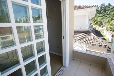 Casa para alugar com 322m², 4 quartos e 3 vagasVaranda da Suíte