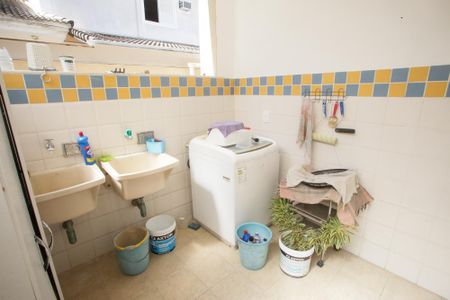 Casa para alugar com 322m², 4 quartos e 3 vagasÁrea de Serviço