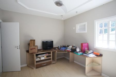 Casa para alugar com 322m², 4 quartos e 3 vagasQuarto 3