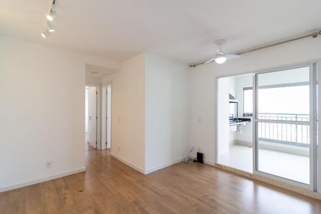 Sala de apartamento para alugar com 2 quartos, 72m² em Jardim Caravelas, São Paulo