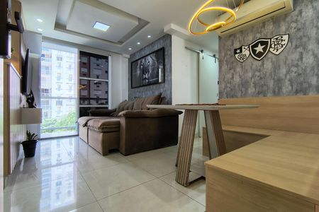 Sala de apartamento para alugar com 2 quartos, 56m² em Jacarepaguá, Rio de Janeiro