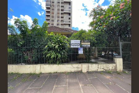 Casa à venda com 206m², 4 quartos e 2 vagasFachada