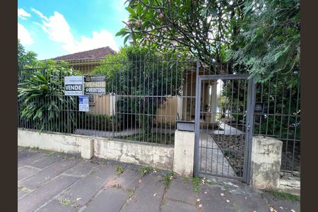 Casa à venda com 206m², 4 quartos e 2 vagasPlaca Cod. QXFM-87