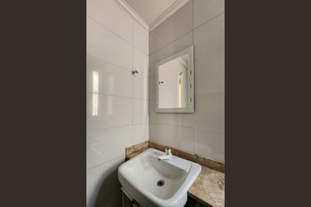 Apartamento para alugar com 64m², 3 quartos e 2 vagas Apartamento para alugar com 64m², 3 quartos e 2 vagasBanheiro