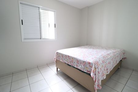 Apartamento para alugar com 90m², 3 quartos e 1 vagaQuarto 2